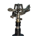 Aspersor metalic pulsatoriu cu trepied, 38 cm inaltime, raza 24M Domadi